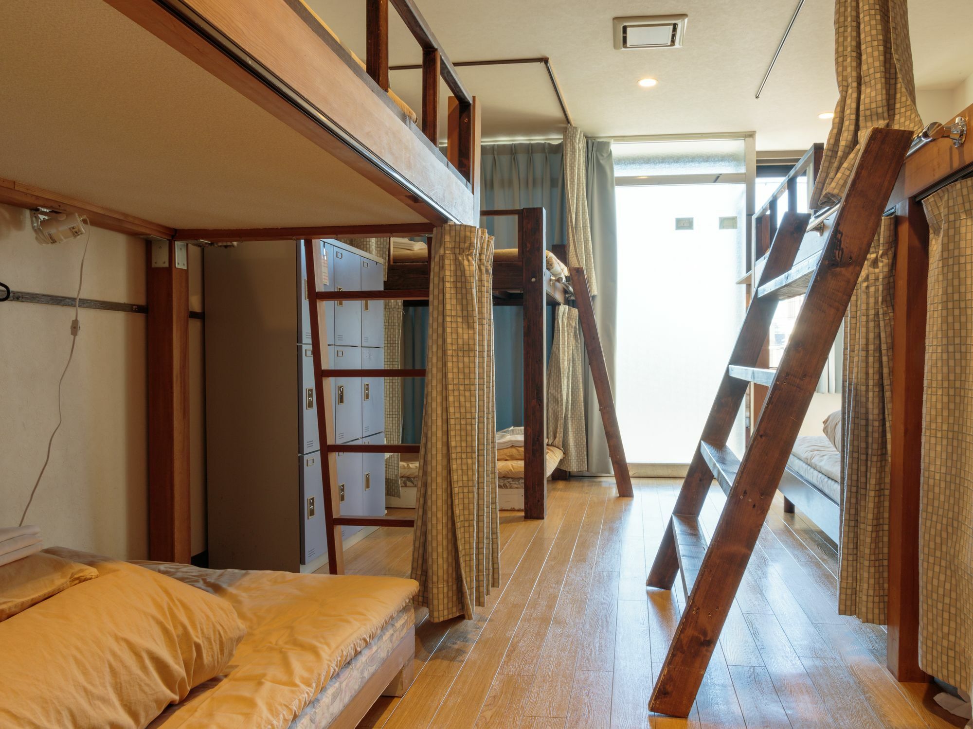 J-Hoppers Kyoto Guesthouse Екстер'єр фото